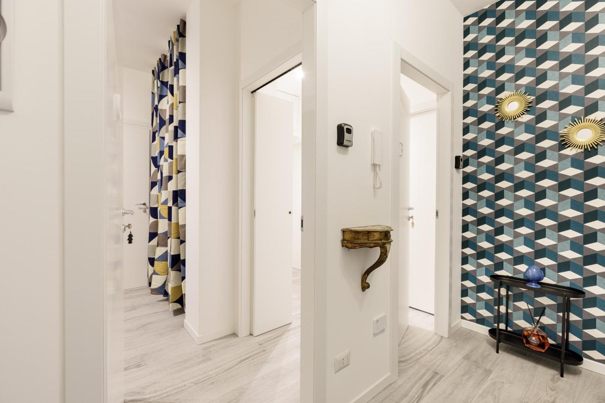 Pieno Centro Di Milano Per Gruppi, Famiglie E Viaggi Di Lavoro Apartment Bagian luar foto